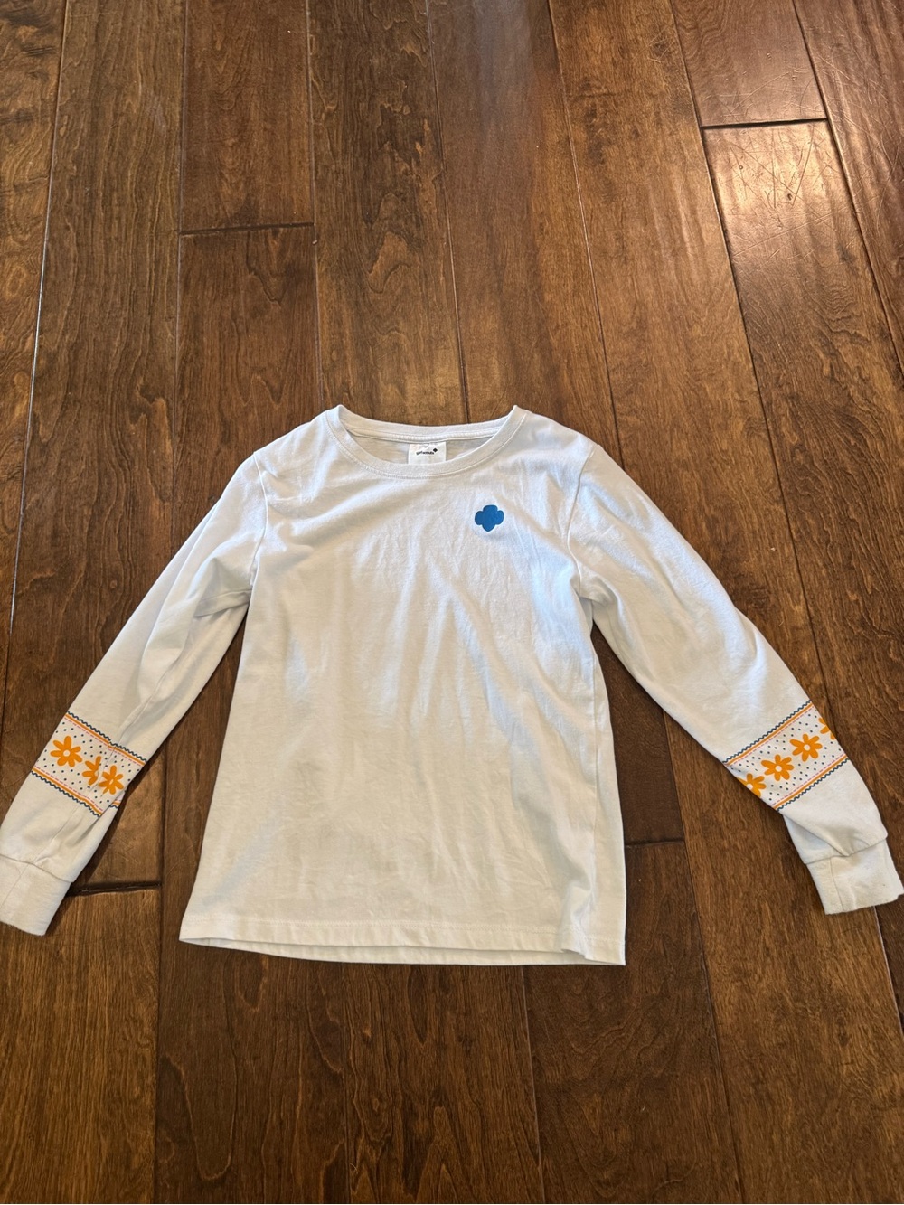 Girl Scouts Daisy White Long Sleeve Tee with Yellow Sleeve Accents